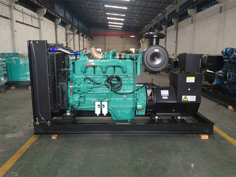 南澳柴油发电机组过载运行时降低转速有哪些注意事项？